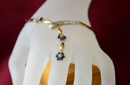 Золотой браслет с бриллиантами