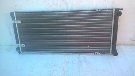 Радиатор охлаждения с А/С на VW Гольф-2 1983-1992