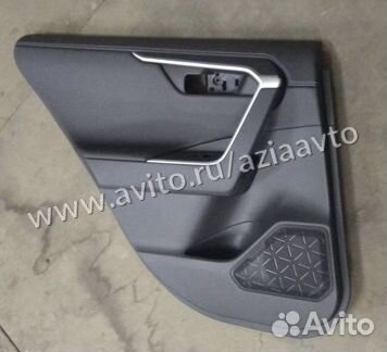 Toyota RAV4 50 обшивка двери
