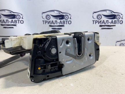 Замок двери задний правый электр Mercedes E-Class