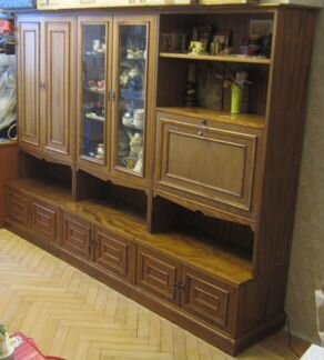 Мебель в комнату/стенка шкаф + сервант + секретер