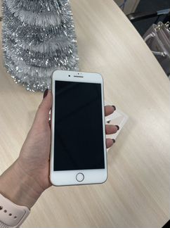 Телефон iPhone 8 Plus 256 Гб Gold