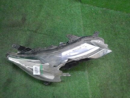 Фара правая Mitsubishi Pajero Sport 3 (2015-2019)