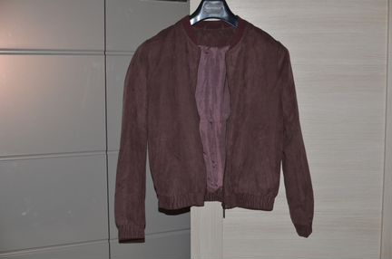 Новая коричневая ветровка легкая