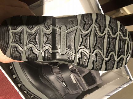 Сноубутсы на овчине новые 27/28