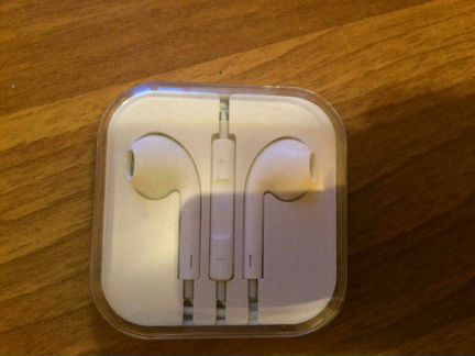 Наушники EarPods