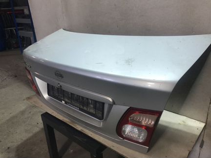 843009M730 Крышка багажника Nissan Almera N16