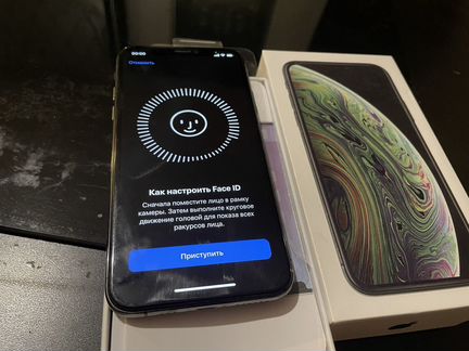 Телефон iPhone XS Black 64 Gb