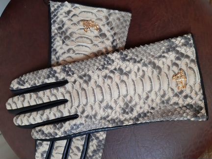 Новые перчатки Burberry размер 7,5