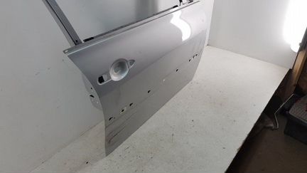 Дверь передняя правая Renault Megane 2 2003-2009