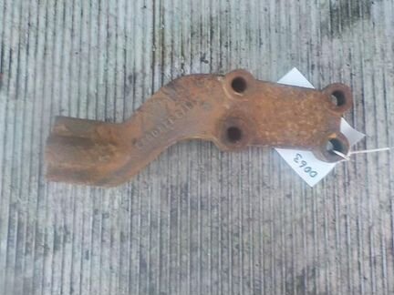 Кронштейн стабилизатора Мерседес 6733260063