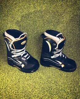 Ботинки Vans mantra 38 размер для сноуборда