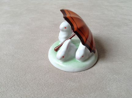 Зайцы под зонтиком. Hollohaza, Drasche Венгрия