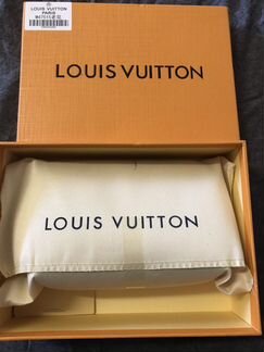 Louis Vuitton косметичка
