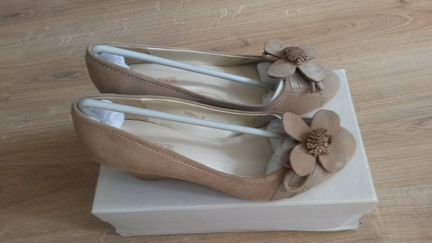 Новые туфли р.39