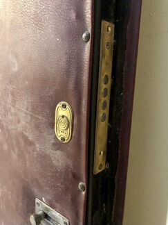 Дверь входная железная