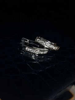 Серьги из белого золота с бриллиантами