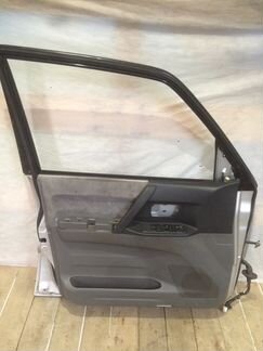 Mitsubishi Montero 3 дверь передняя левая