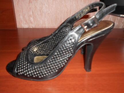 Босоножки на каблуке, 36