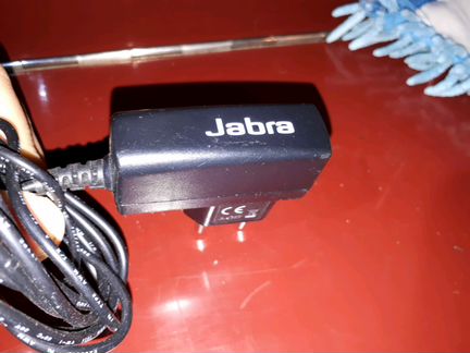 Зарядное устройство на блютус гарнитуру Jabra