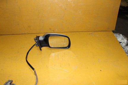 Зеркало правое Peugeot 307