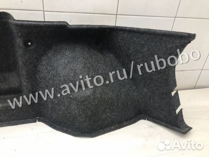 Обшивка багажника правая Mitsubishi Lancer 9 4G18