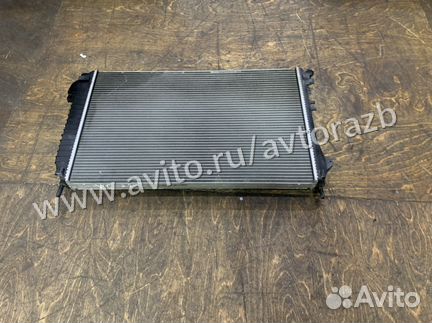 Радиатор охлаждения двигателя на Opel Vectra C 2.2