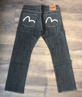 Джинсы Evisu