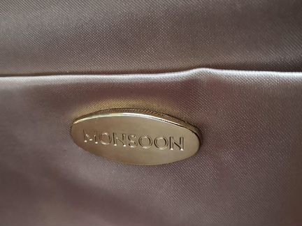 Клатч monsoon