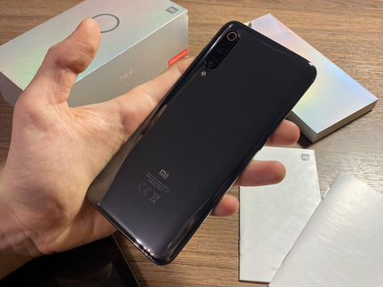 Xiaomi mi 9 6/128gb (идеальный)