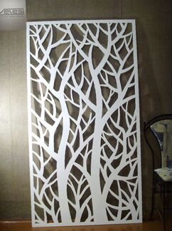 Перегородка из реек с полкой