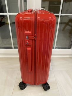 Самый топовый чемодан rimowa