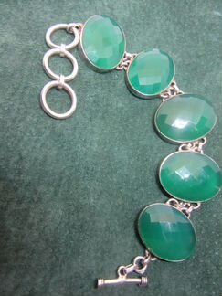 Серебряный браслет с хризопразом