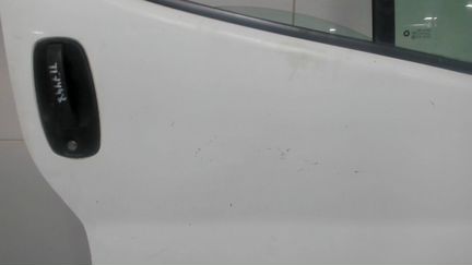 Дверь боковая правая передняя Renault Trafic, 2011