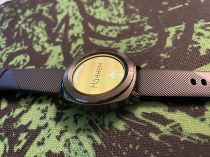 Часы samsung gear sport