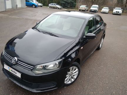 Volkswagen Polo 1.6 AT, 2012, битый, 112 000 км