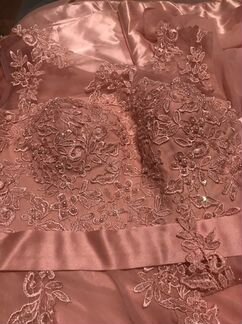 Продам вечернее женское платье (размер M)