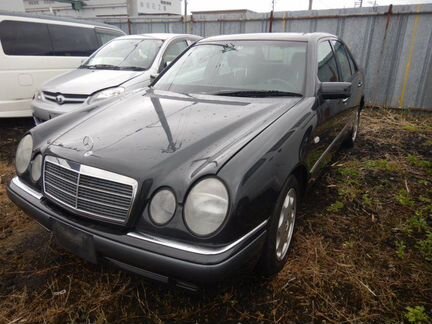 Фара правая Mercedes E-Class W210 104.995 3.2L