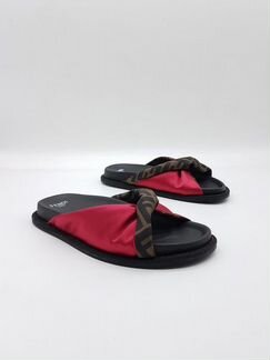 Шлепанцы Fendi текстильные