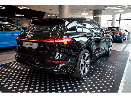 Audi e-tron AT, 2020
