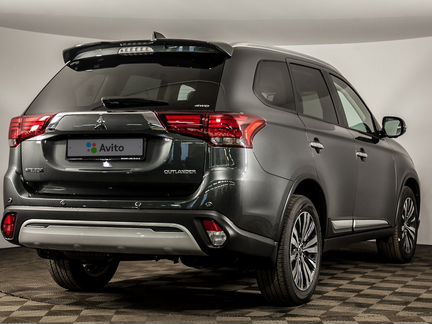 Mitsubishi Outlander 2.4 CVT, 2020
