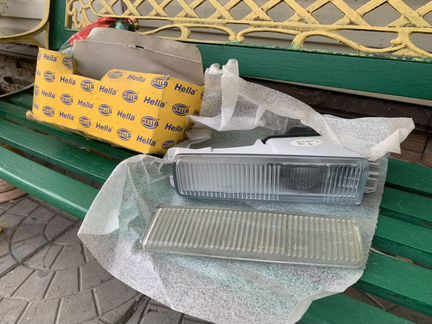 Фара противотуманная для Ауди 90 (В3)